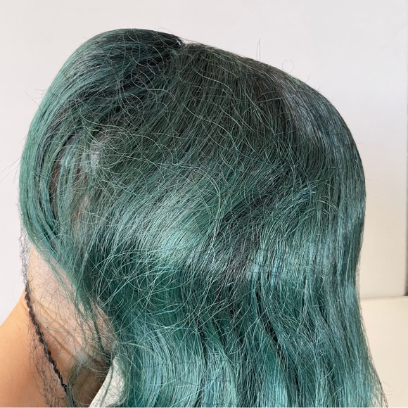 Evlynn Green Wig With Bangs Long Hair - Picture 5 of 11